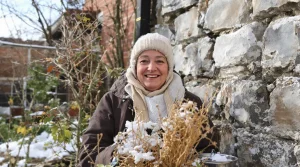 Elle passe l’hiver dehors et finit dans vos assiettes : cette plante qu’on devrait tous semer au jardin